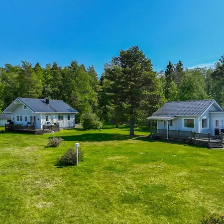 Vakantiehuis House And With Sauna By The Sea *
