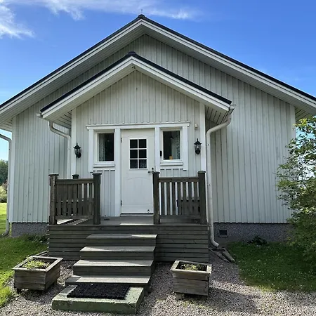 House And With Sauna By The Sea Vakantiehuis *